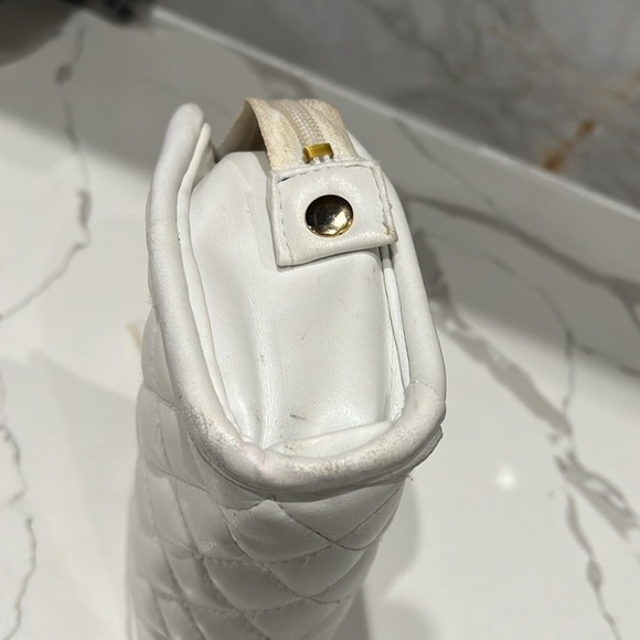 Givenchy Vintage White Leather Zip Clutch Bag Pouch 7” x 5” x 2.5” - Picture 8 of 16